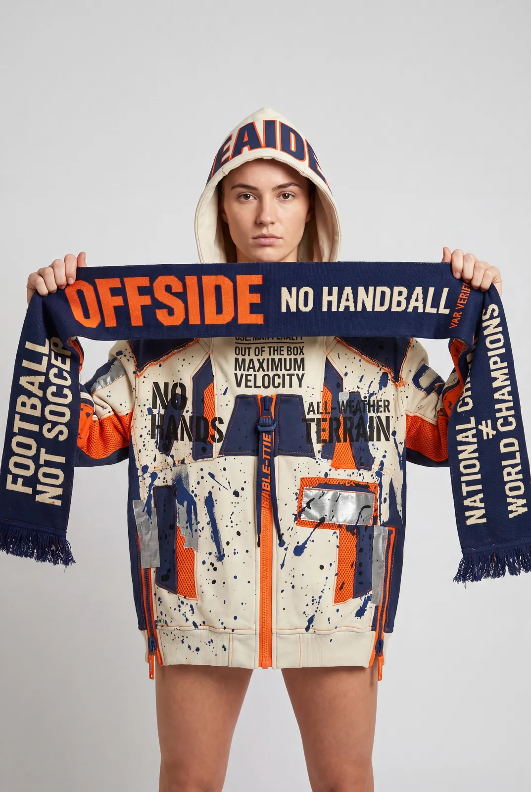 FIELD OPS HEADER Hoodie capsule. Studio · Scarf.